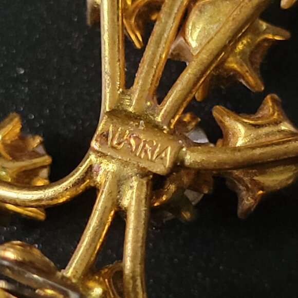 Vintage Austria Crystal Aurora Borealis Starburst Firework Brooch Gold Tone - Picture 6 of 6